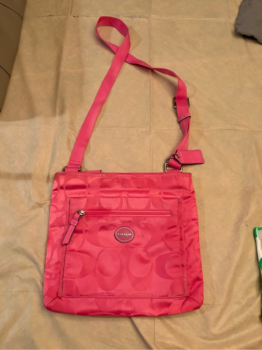 COACH Signature File Getaway Pink Crossbody F77408